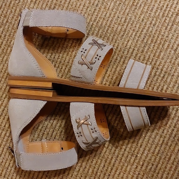 Nwot Frye & Co. Sandals - Picture 9 of 9